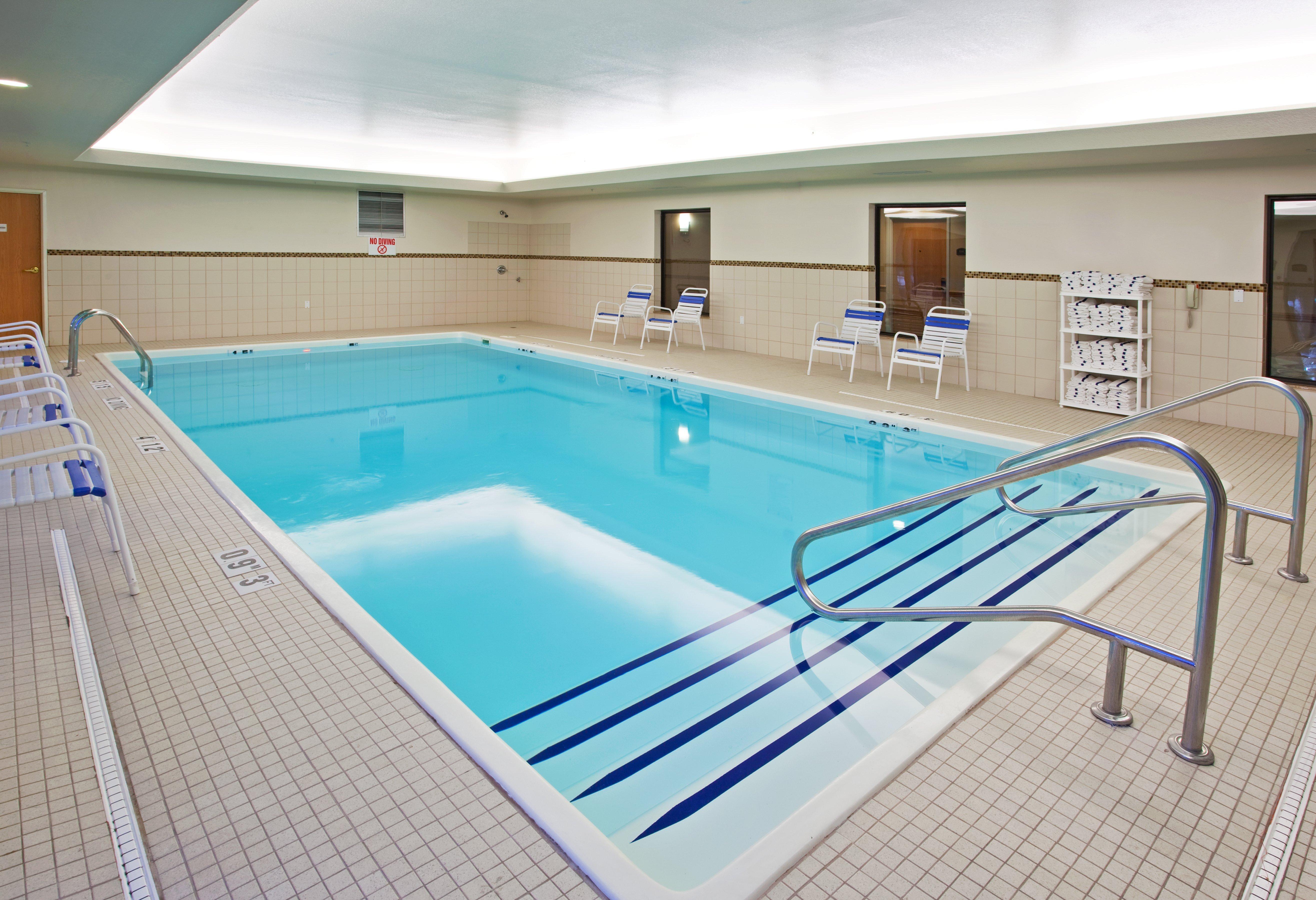 Holiday Inn Express Hotel & Suites Chesterfield - Selfridge Area By Ihg Ngoại thất bức ảnh