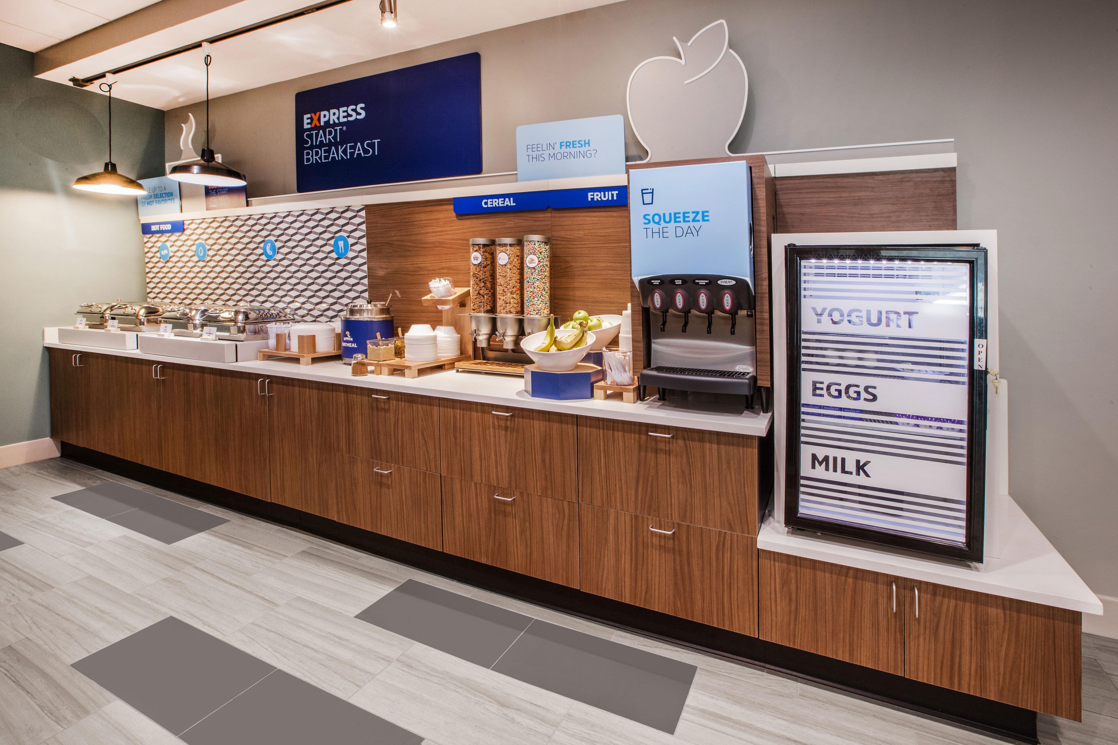 Holiday Inn Express Hotel & Suites Chesterfield - Selfridge Area By Ihg Ngoại thất bức ảnh