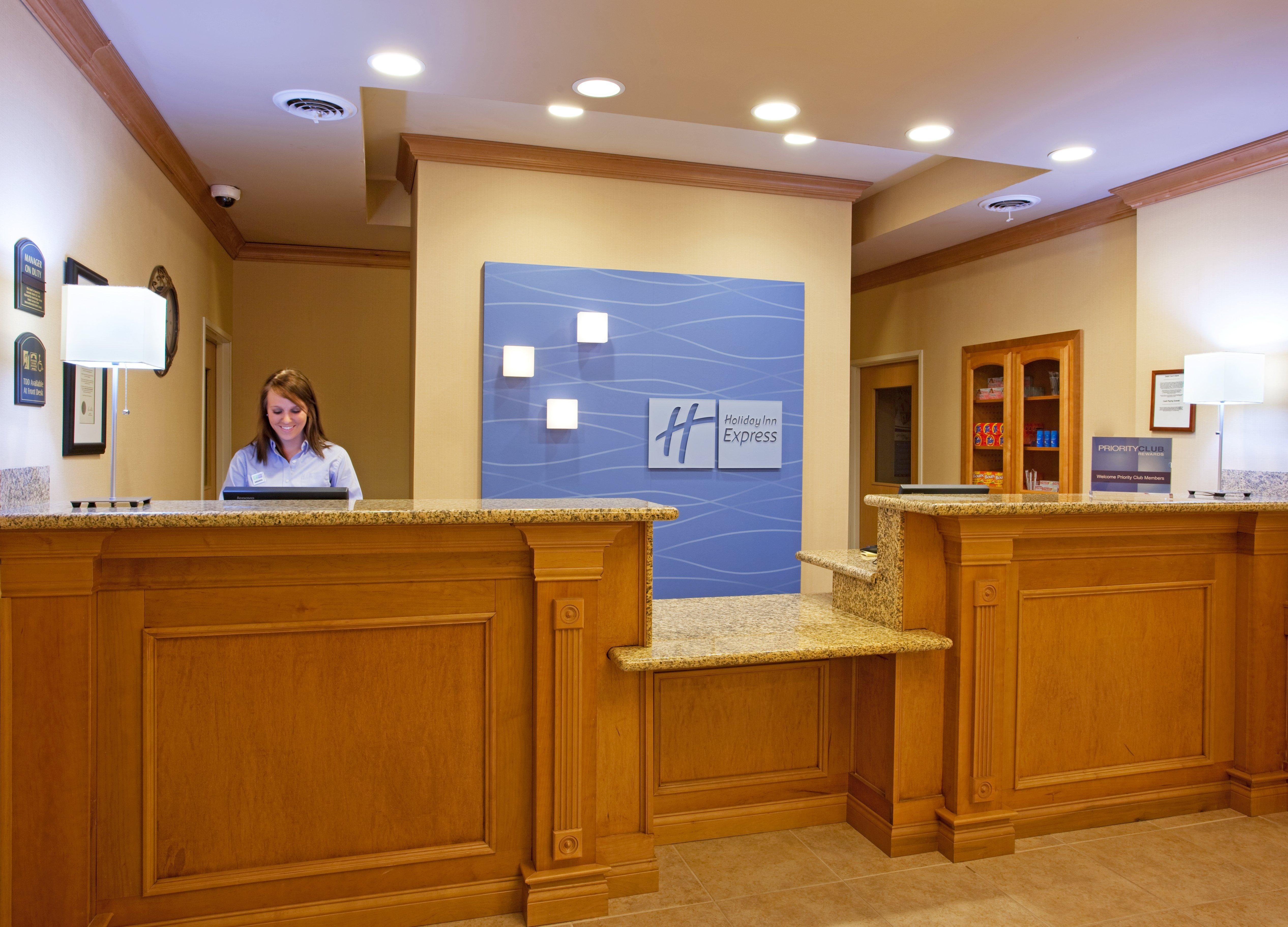 Holiday Inn Express Hotel & Suites Chesterfield - Selfridge Area By Ihg Ngoại thất bức ảnh