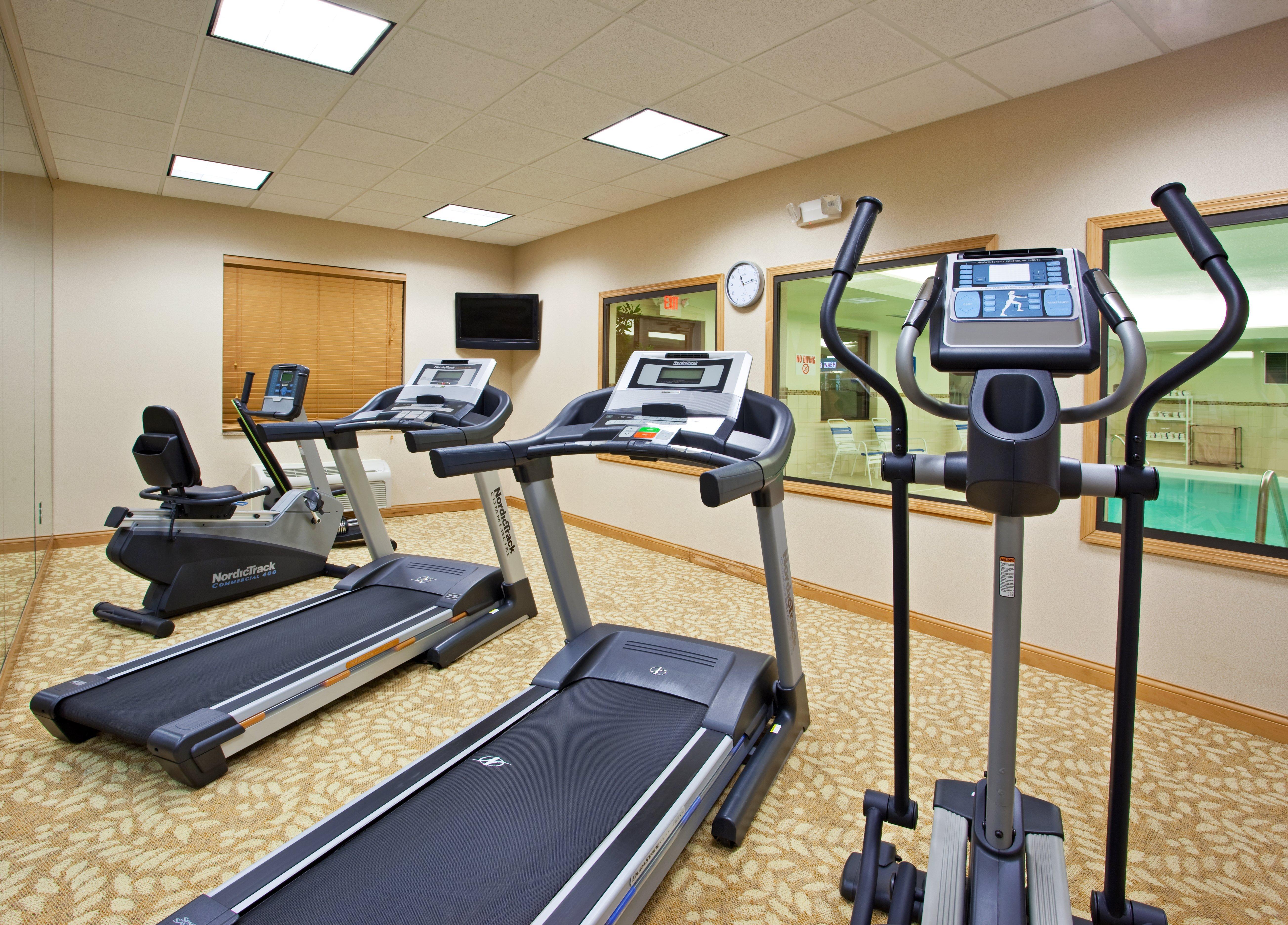 Holiday Inn Express Hotel & Suites Chesterfield - Selfridge Area By Ihg Ngoại thất bức ảnh