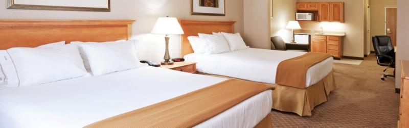 Holiday Inn Express Hotel & Suites Chesterfield - Selfridge Area By Ihg Ngoại thất bức ảnh