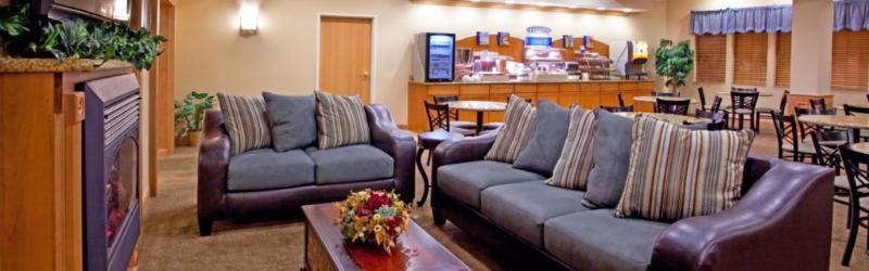 Holiday Inn Express Hotel & Suites Chesterfield - Selfridge Area By Ihg Ngoại thất bức ảnh